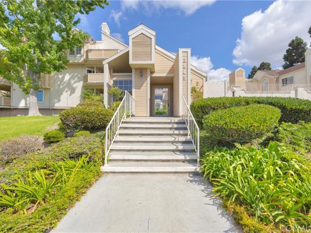 Condo for sale in Los Alamitos, California