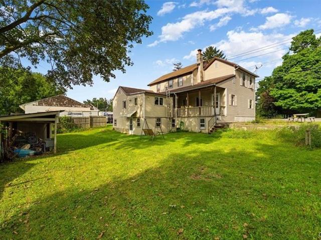 House for sale in Oneida, New York