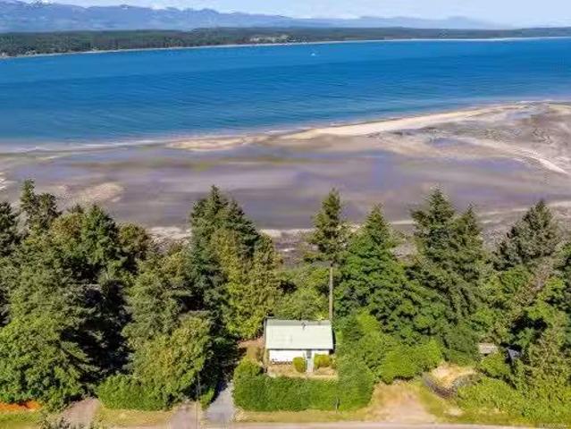 House for sale in Denman Island, British Columbia