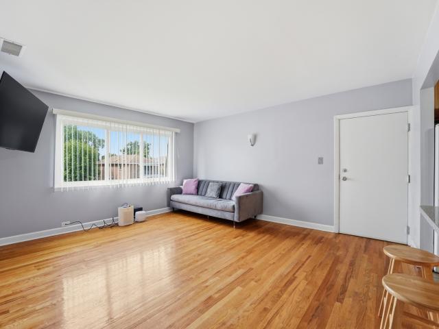 Condo for sale in Schiller Park, Illinois