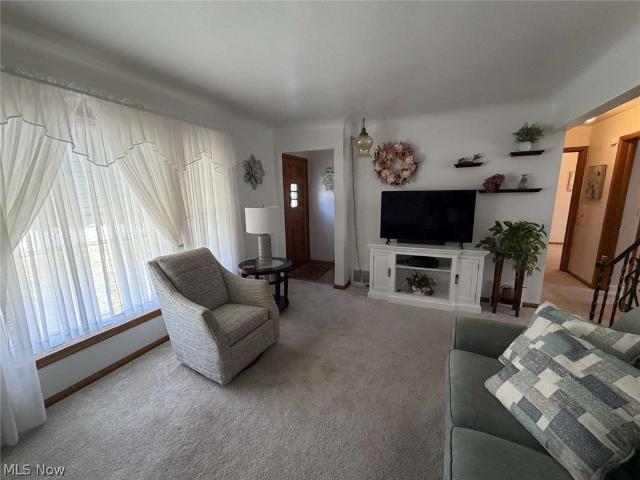 House for sale in Willoughby, Lake County