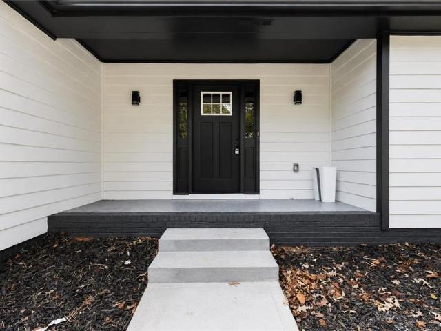 House for sale in Lilburn, Georgia