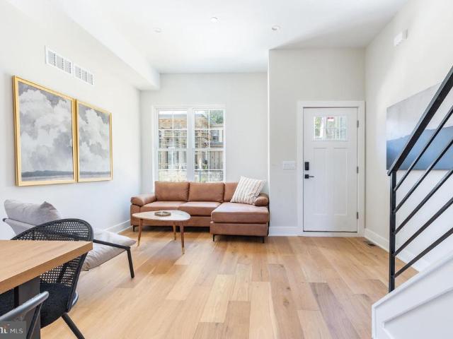 Townhouse for sale in North Philadelphia, Philadelphia