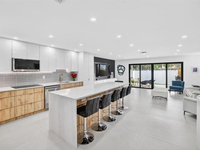 Townhouse for sale in Hollywood, Florida