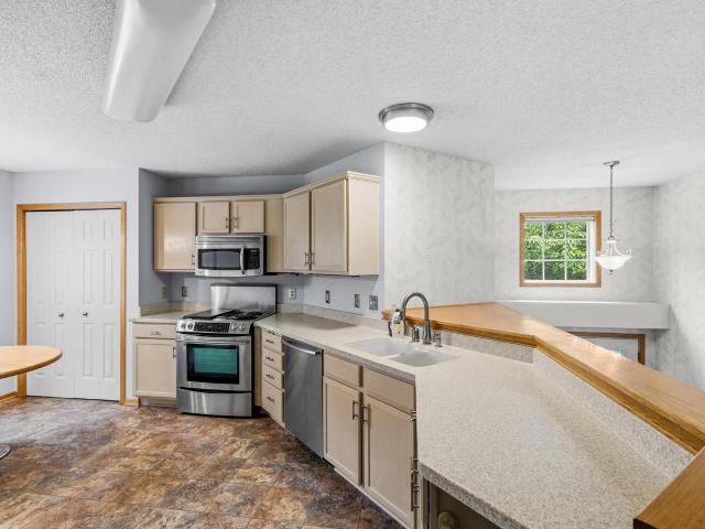 Townhouse for sale in White Bear Lake, Ramsey County