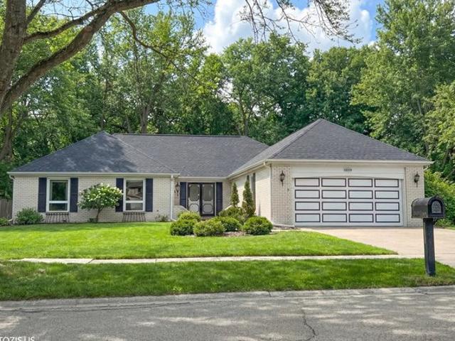 House for sale in Glenview, Illinois