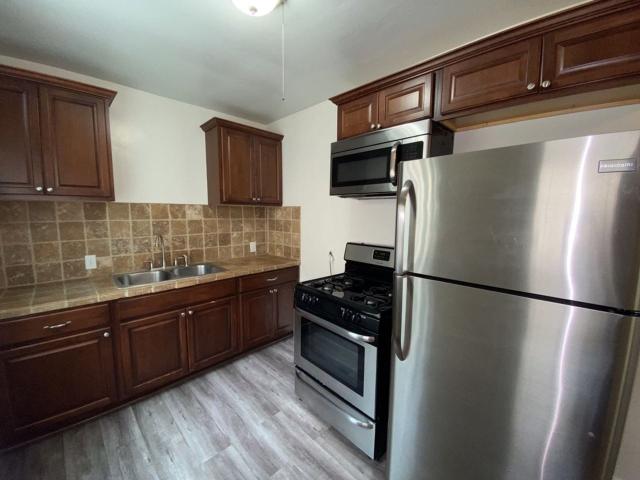 Apartment for rent in Burbank, California