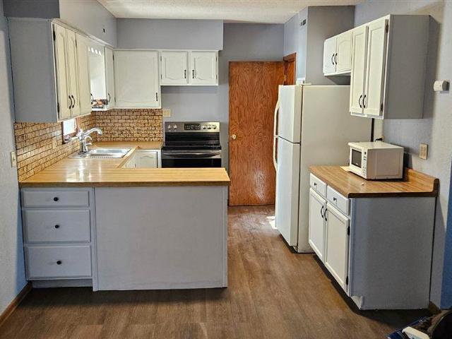 House for sale in Wells, Minnesota