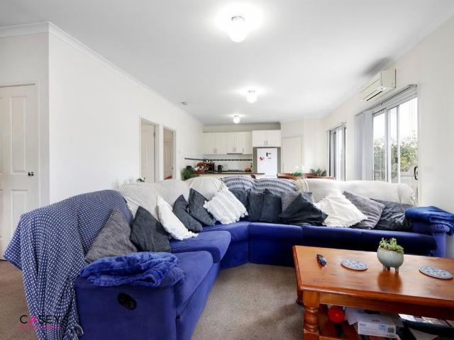 Apartment for rent in Sale, Victoria