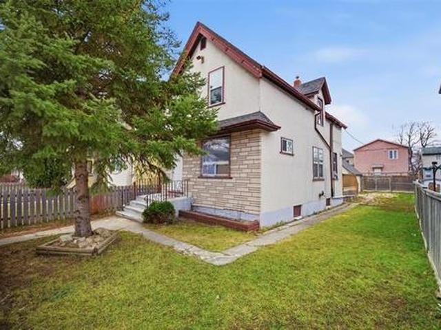 House for sale in North End, Winnipeg