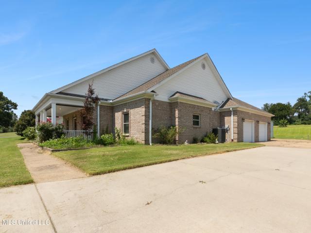 House for sale in Byhalia, Mississippi