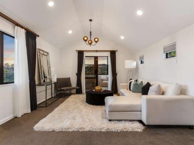 House for sale in Dairy Flat, Rodney