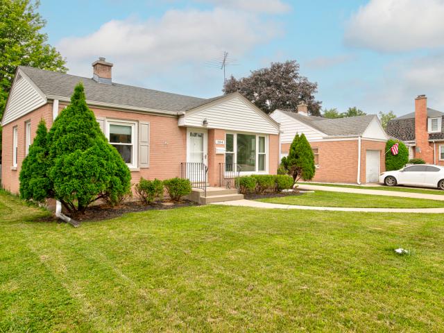 Property for rent in Des Plaines, Illinois