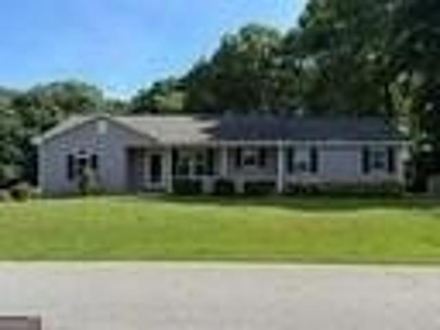 House for sale in Commerce, Georgia