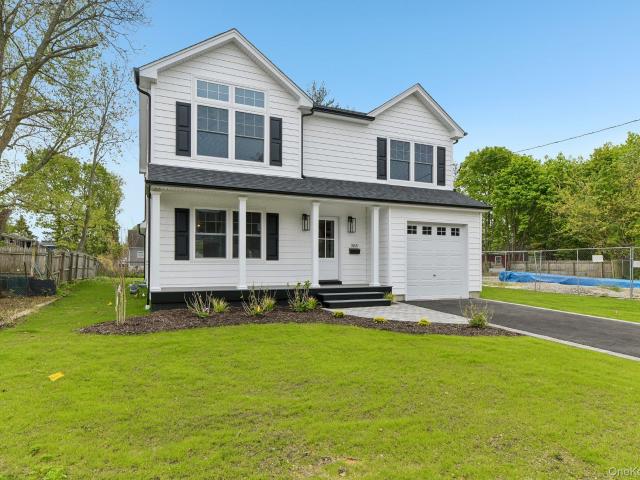 House for sale in Babylon, New York
