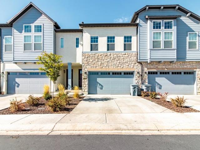 Townhouse for sale in Lindon, Utah