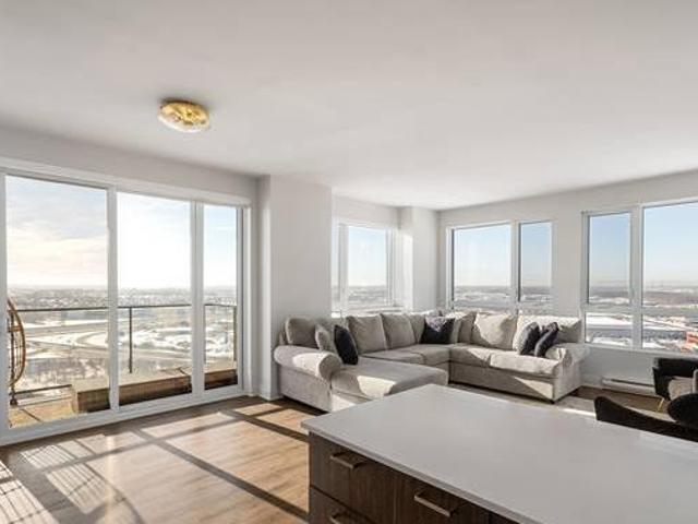 House for rent in Laval