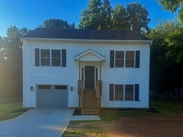 House for sale in Flowery Branch, Georgia