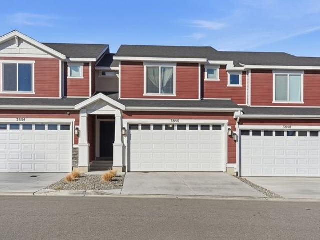 Townhouse for sale in Magna, Utah