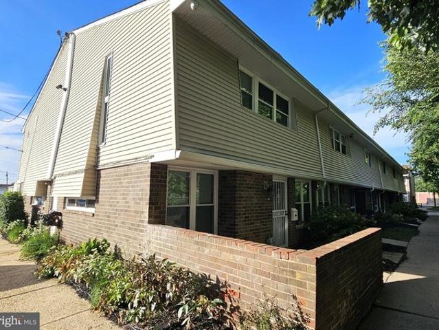 Condo for sale in Philadelphia, Pennsylvania