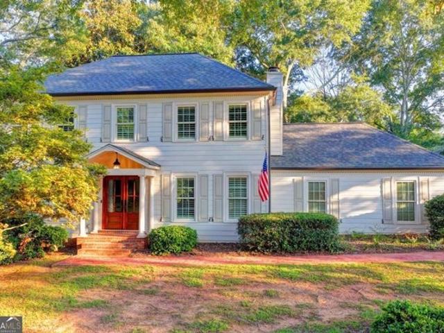 House for sale in Lilburn, Georgia