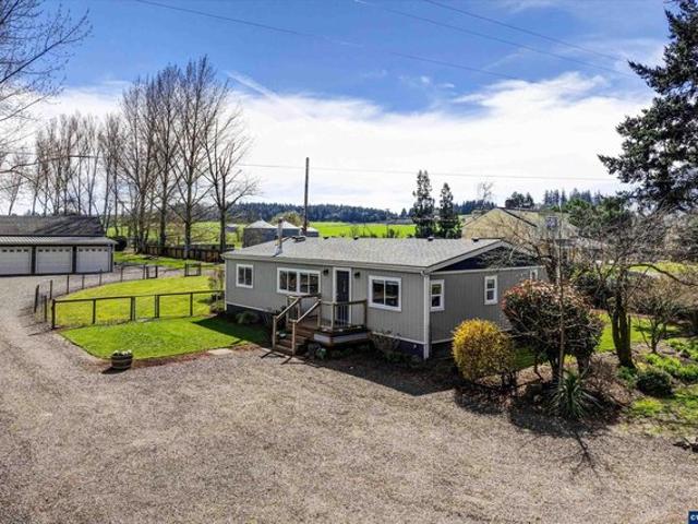 House for sale in Oregonia