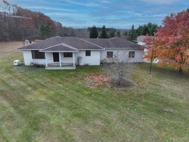 House for sale in North Branch, Michigan