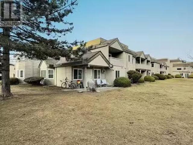 Condo for sale in Winfield, British Columbia
