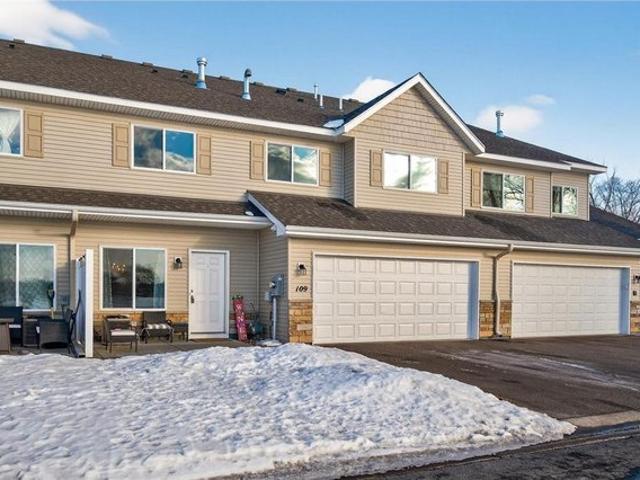 Townhouse for sale in Saint Francis, Minnesota
