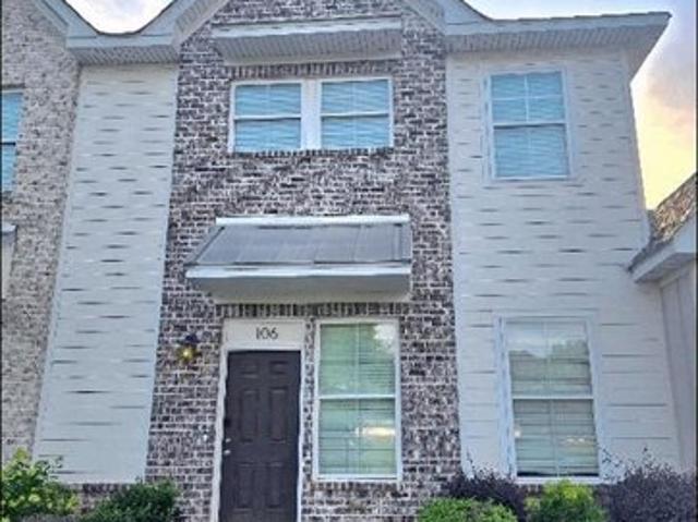 Townhouse for sale in Opelika, Alabama