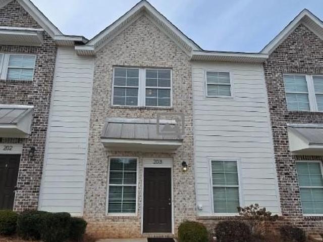 Townhouse for sale in Opelika, Alabama