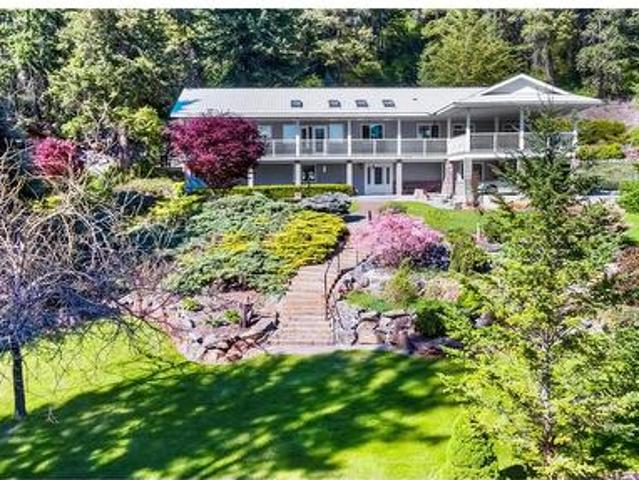 House for sale in Sunnybrae, British Columbia