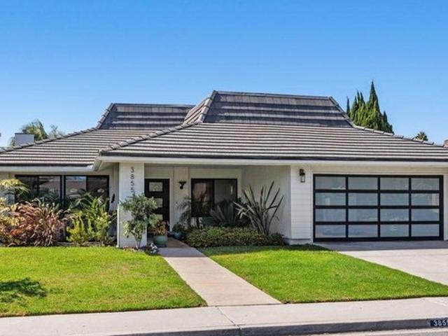House for sale in Rancho Santa Fe, California