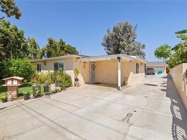 House for sale in Inglewood, California