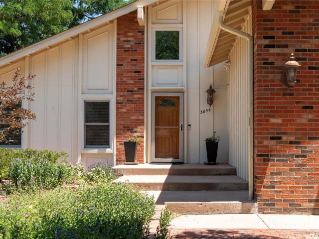 House for sale in Arapahoe, Colorado