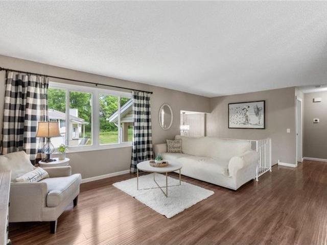 Townhouse for sale in Eagan, Minnesota