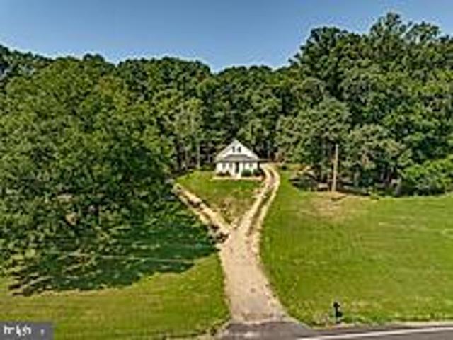 House for sale in Waldorf, Maryland