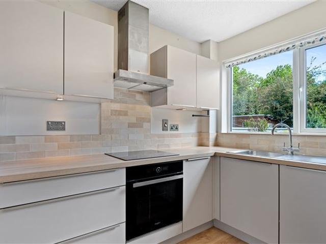 Detached House for sale in Carrigaline, South Tipperary