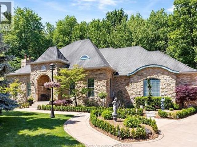 House for sale in Lakeshore, Ontario