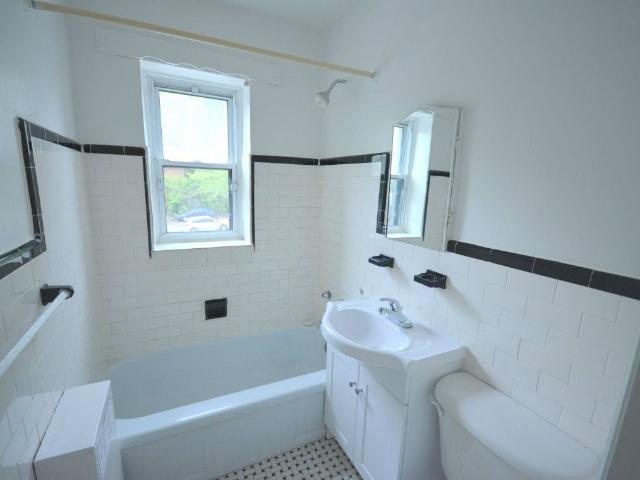 Apartment for rent in Mulhurst Bay, Ontario