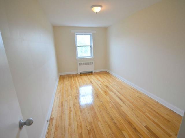 Apartment for rent in Mulhurst Bay, Ontario