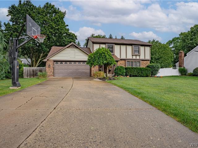 House for sale in Niagara, New York
