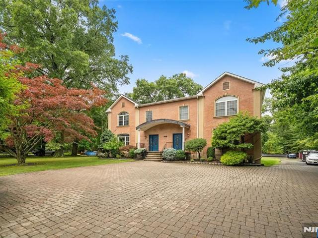 Duplex for rent in Norwood, New Jersey