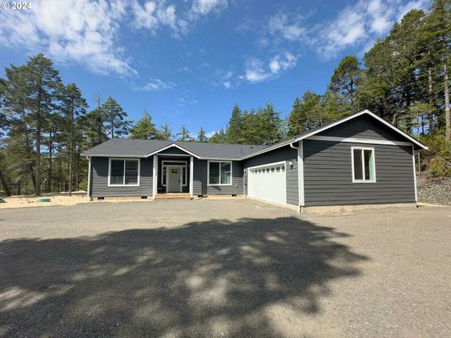 House for sale in North Bend