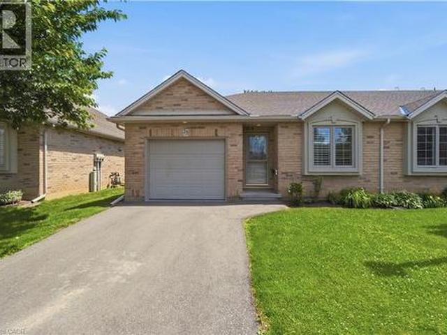 Townhouse for sale in Brant, Ontario