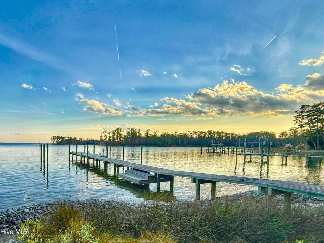 House for sale in Oriental, North Carolina