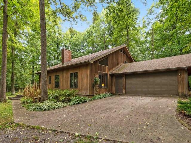 House for sale in Angola, Steuben County