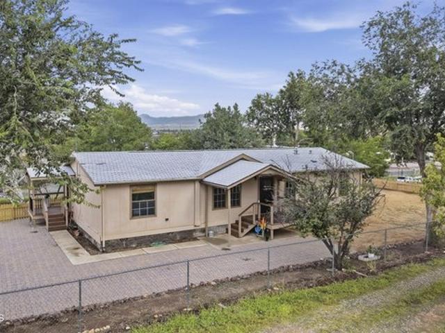 House for sale in Dewey, Arizona