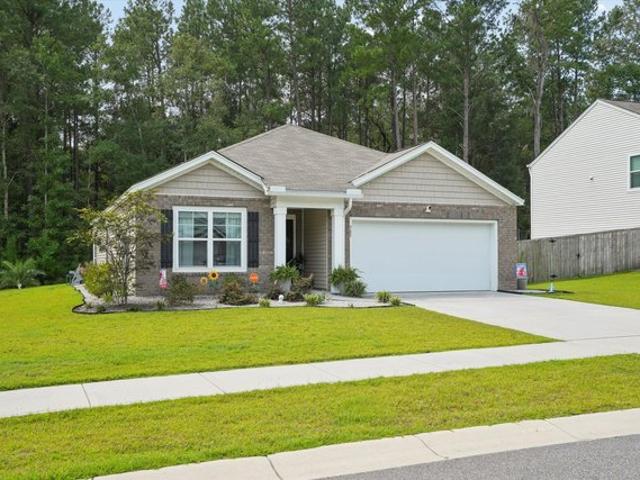 House for sale in Moncks Corner, South Carolina