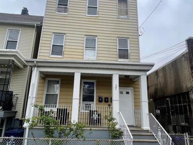 House for sale in Perth Amboy, New Jersey